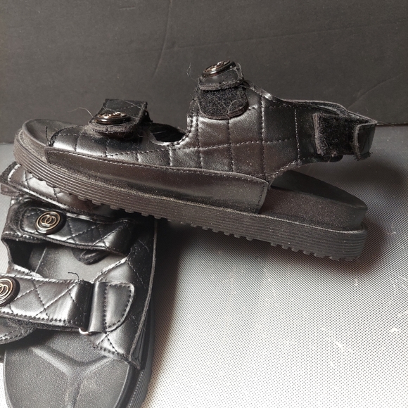 Black quilted chunky adjustable strap sandal faux leather, comfy city walkers 9m - Picture 5 of 6